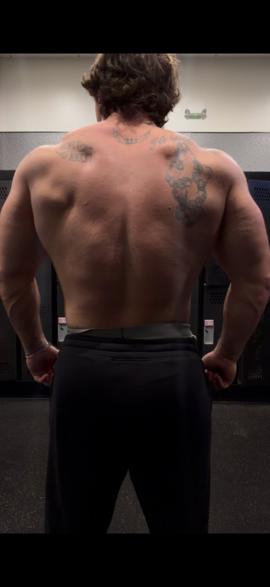 PaulJacksonFit's tweet photo. #bodybuilding #fyp #fitness #gym #viral https://t.co/tM0vXCcUIK