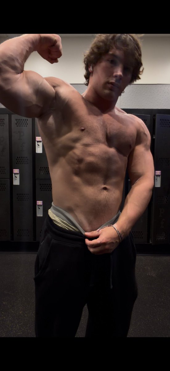 PaulJacksonFit's tweet photo. #bodybuilding #fyp #fitness #gym #viral https://t.co/tM0vXCcUIK