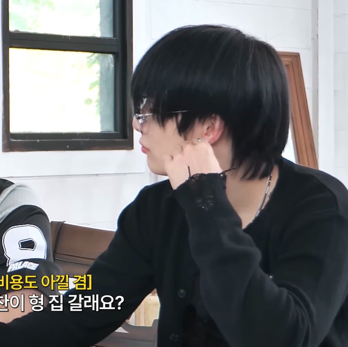 collisionlk's tweet photo. yang jeongin…. please…. Please. please bring this look back one more time. Please. https://t.co/A4h0BhaJyh