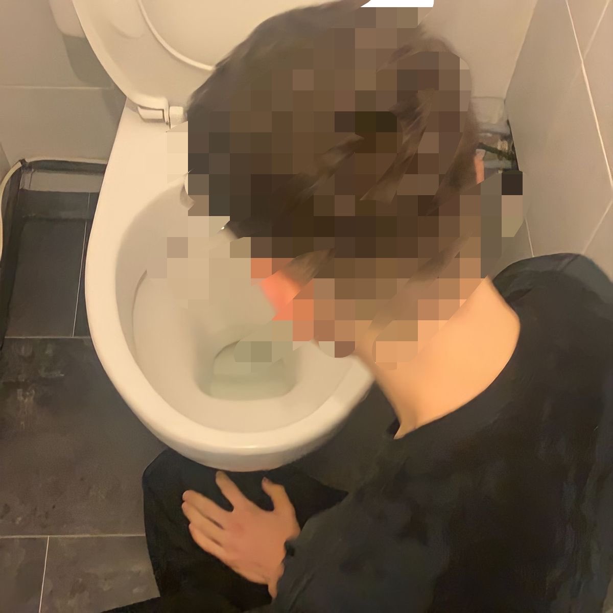 teenscot123's tweet photo. Morning boys cash meet from last night 😈 dm for the full vid 😏 #findom #uk #tradie #submissive #cash #chavdom #cashfag #footfetısh #feetworshi̇p https://t.co/Am5KCSKJ1l