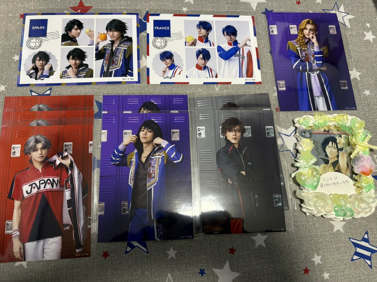 renren_410's tweet photo. 【交換、譲渡】
新テニミュ　ステショ　ランブロ
アクスタ

譲）画像①〜⑥
求）画像⑦
　　定価＋送料

画像①〜④は画像⑤〜を含む譲渡、求の下線部キャラとの交換優先。物によりお返事にお時間いただきます。
色々検討しますので、お気軽にお声掛けください。 https://t.co/g7VttXVFLt