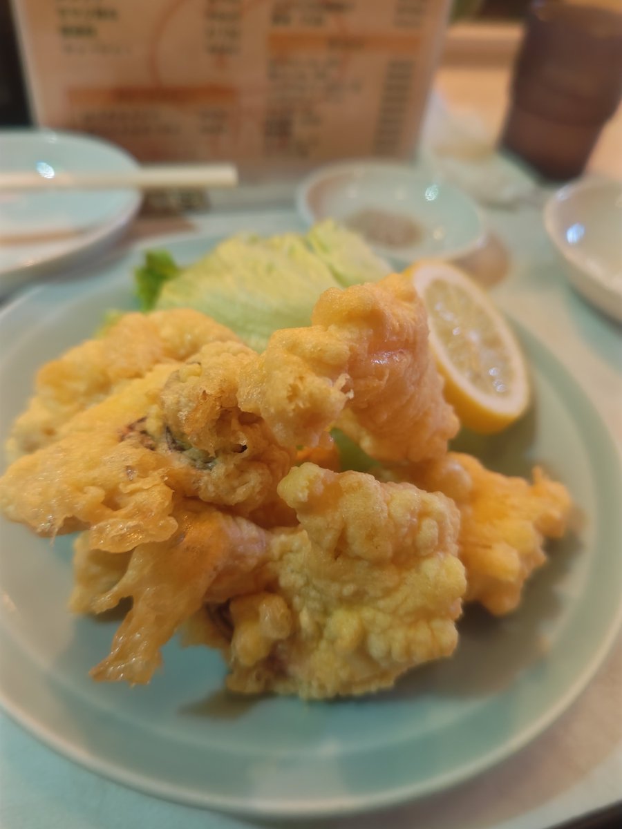 cha_simasima's tweet photo. 久しぶりのベトコンとゲソから！！🍜🧄🦑元気出る味！！💪✨
スープがほんと美味しい！！(๑´ڡ`๑)
ゲソからも柔らかくてふんわり🦑
週末はたくさん動けそうだ！！🤸🤸‍♀️🤸‍♂️ https://t.co/BjRd0Q5AxE