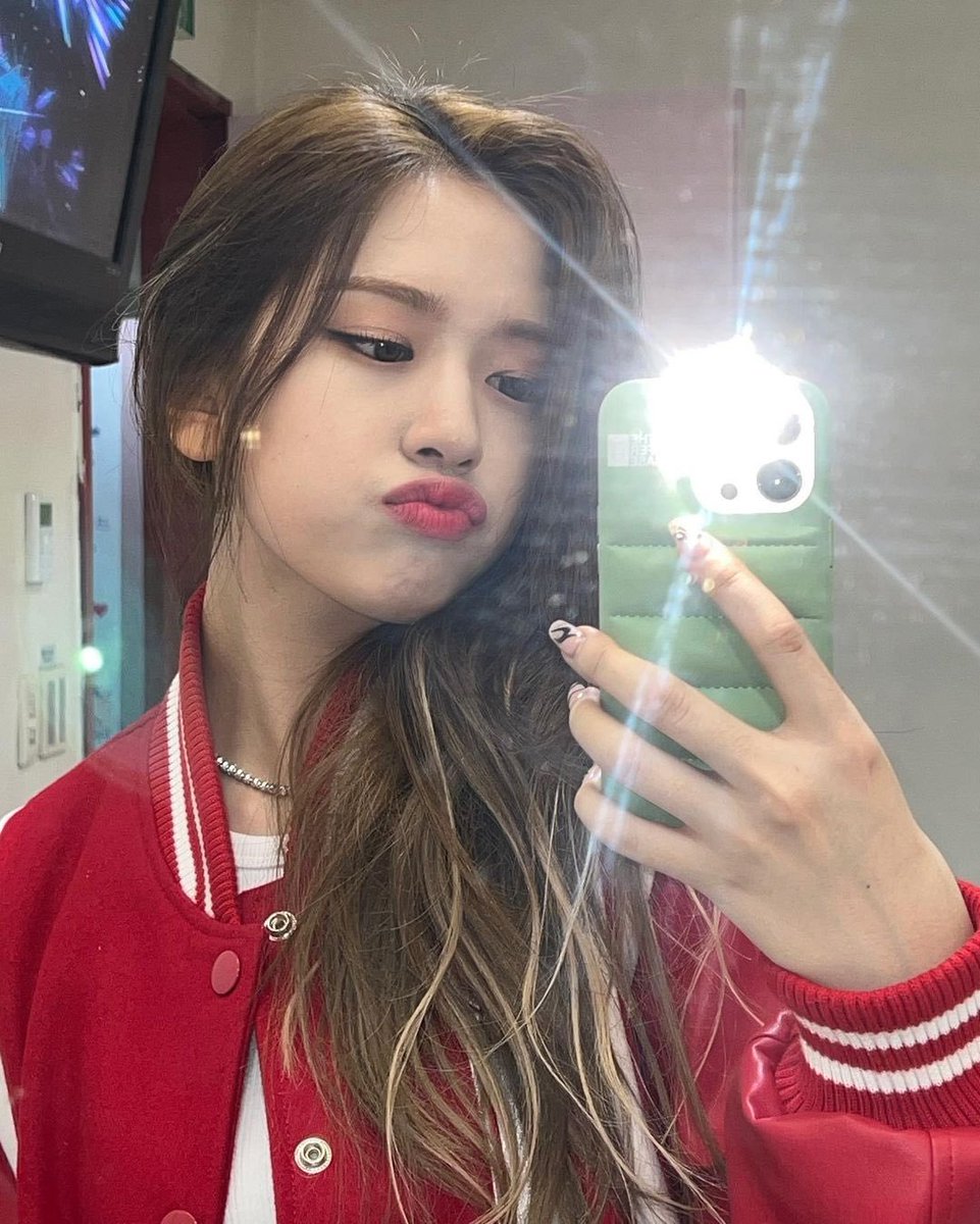 tianiceworld's tweet photo. Créanme cuando les digo que yo no me quería ir del evento de @urdrmin, porque nadie sabe como #𝐑ōck𝘁hǝ𝐑ǝturn tanto como ellas, y yo solo quería quedarme ahí a ver si se me pegaba algo de todo su talento, ¿creen que me funcionó?

#𝙱erenice ࣪ 𝄞 ◌ ࣭ 𝕥unəs︐ 🐹 https://t.co/GNWD7yVlMW