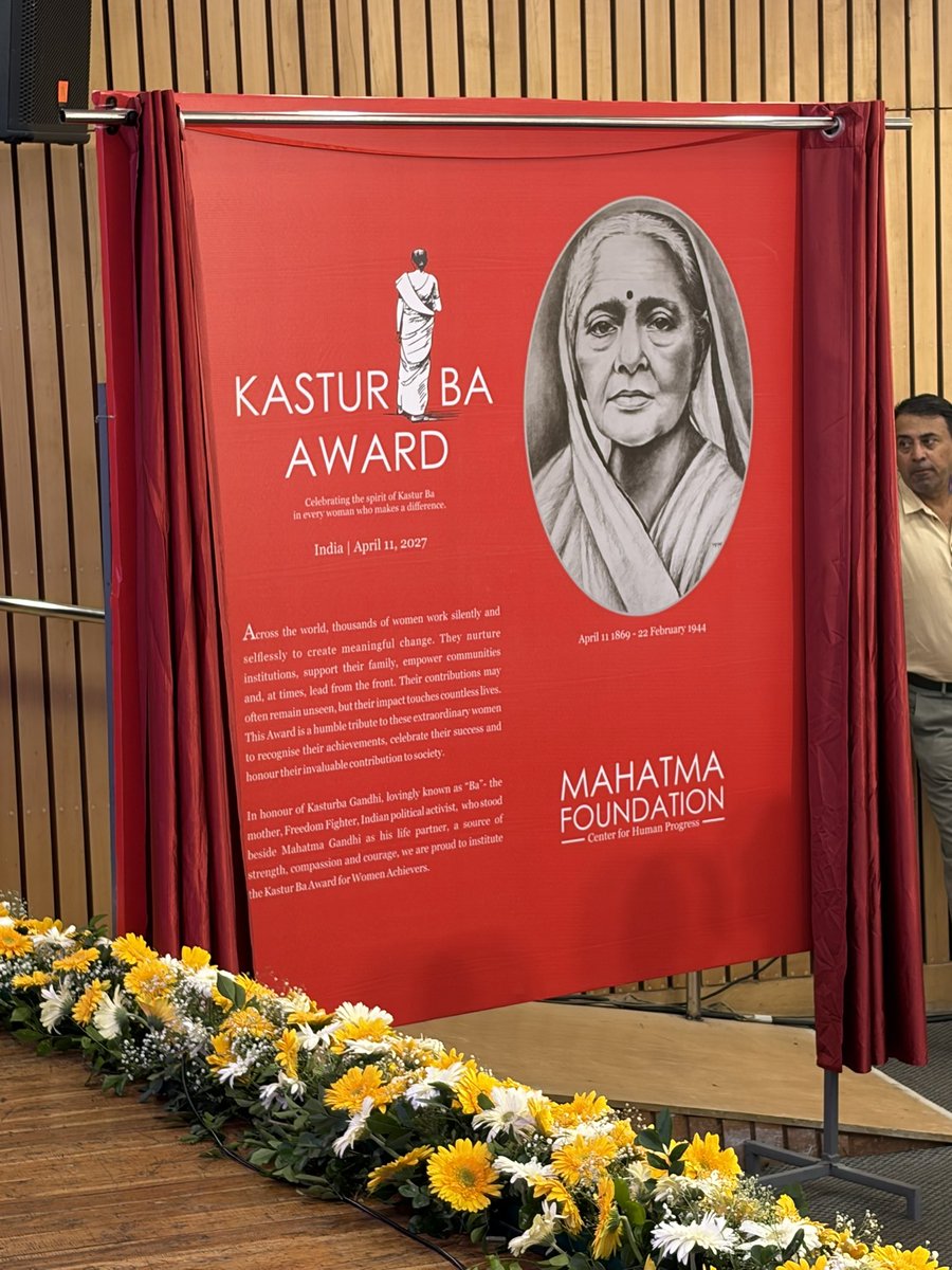 thekiranbedi's tweet photo. Amazing sustained effort by @csrmanofindia
#AmitSachdeva and his wife
#MugdhaArora.
They every year starting 2016 give away #MAHATMAAWARDS.
In various categories.
From next year now added Kasturba Award.
Supported graciously by #AdityaBirla Group. https://t.co/eFq9jsstqZ
