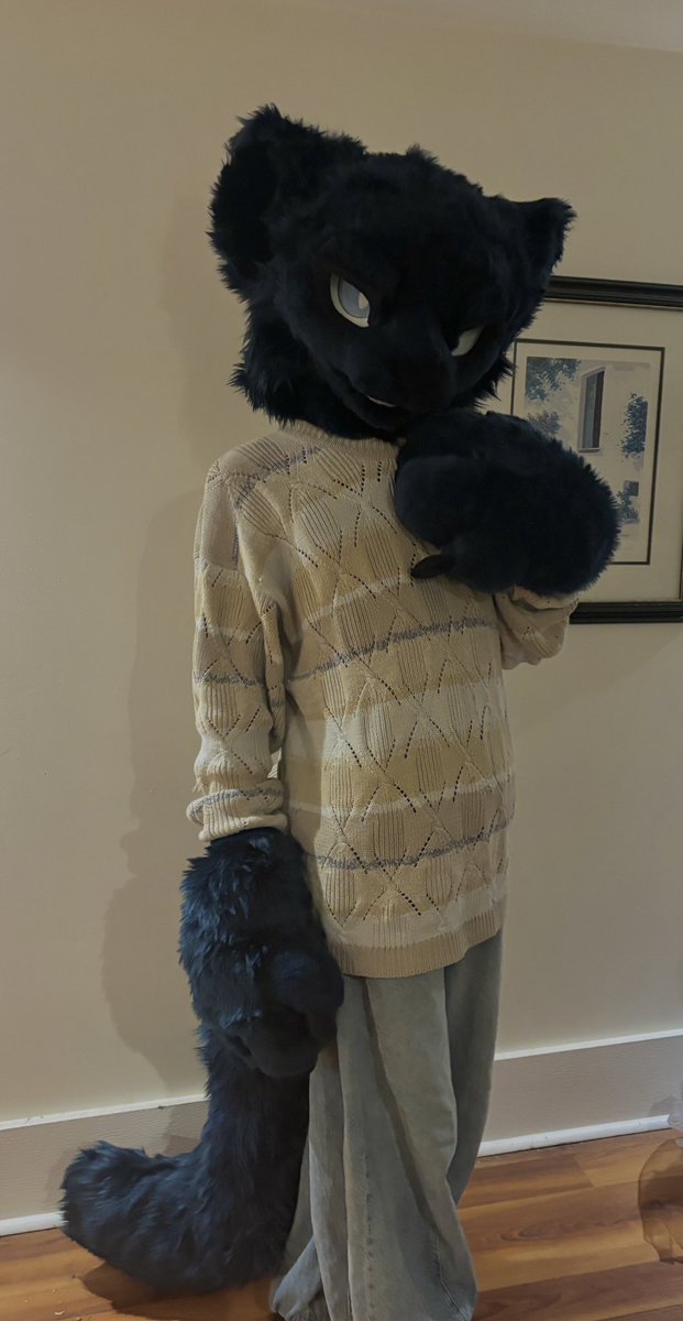 kyumoslog's tweet photo. ive been waiting years to fulfill this dream, and now its a reality ;w; after months and months of trial and hard work,,

my biggest thanks to @Lycan_maw &amp; @virtualdogbite for making this a possibility,, theyve done an incredible job i cannot thank them enough,,

im real now! :3 https://t.co/OMw4zUEZjm