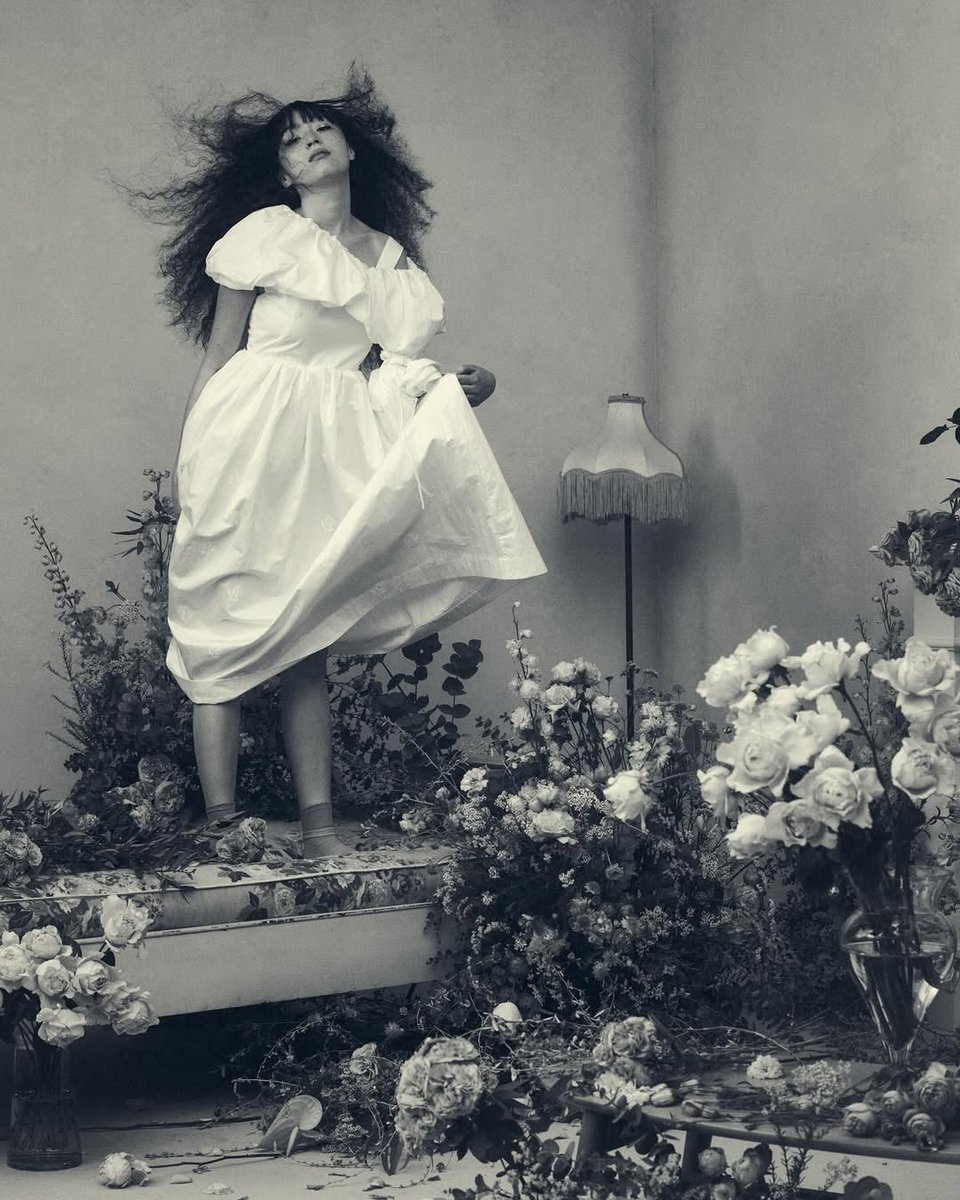 AustinLewipj's tweet photo. ▶️ April 10, 12:00 PM.

Styling by
Photography:
Hair:
Makeup:
Set:
Flowers:
Press:
Model: https://t.co/07gZ1LYf8H