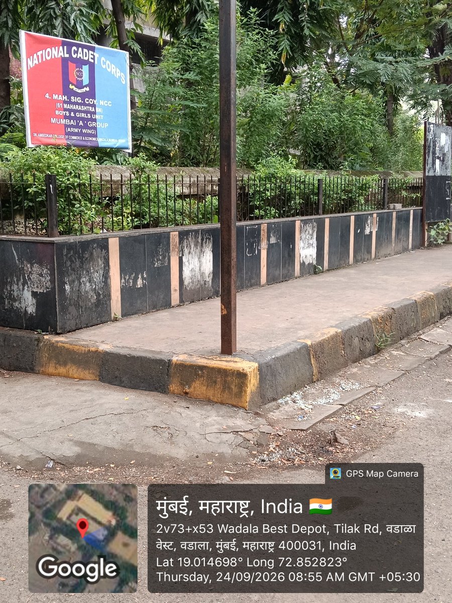 BjpKadam's tweet photo. एफ नॉर्थ मनपा वडाळा पश्चिम डॉ. बाबासाहेब आंबेडकर कॉलेज मुख्य प्रवेश द्वारावर लोखंडी चॅनेल अर्धवट कट आहे तो विद्यार्थी आणि पादचारी यांच्या पायाला लागत आहे तर , वाहनांच्या टायर ला नुकसान करत आहे. तरी संबंधित यांनी तात्काळ नोंद घ्यावी
@mybmc https://t.co/4BqFmTFz3D