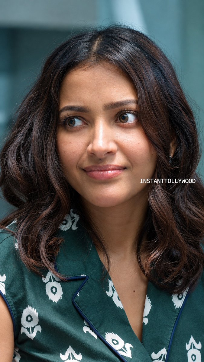 INSTANTTOLLY's tweet photo. Shweta Basu Prasad in Oops Ab Kya? 💚✨️

#Shweta #ShwetaBasuPrasad https://t.co/OjxklSaecq