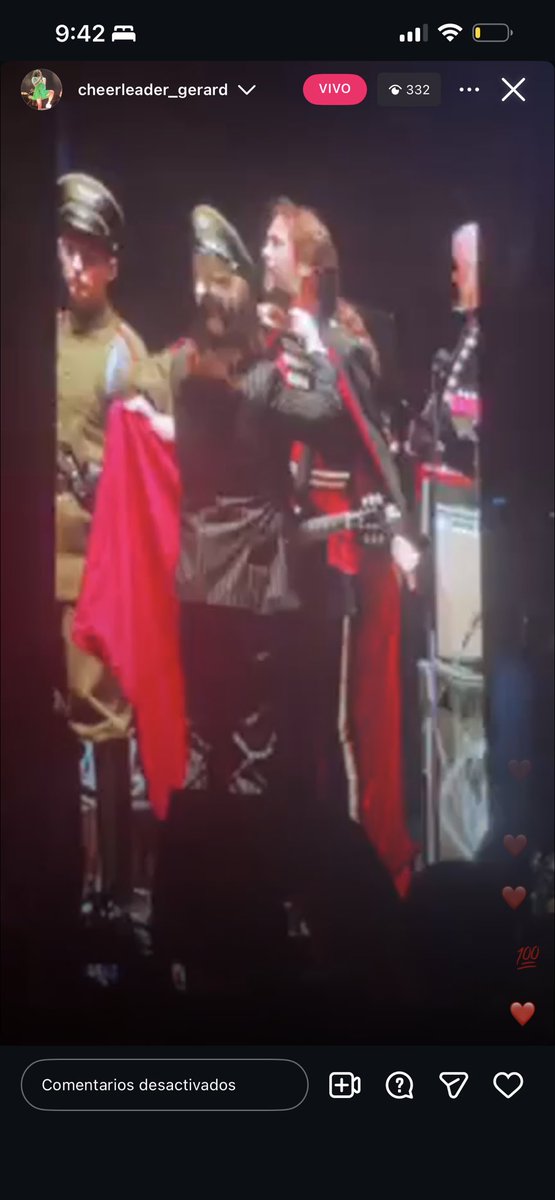 _GerardoAM's tweet photo. Ooooh Ray is now the great immortal dictator #mcr https://t.co/sEZ5Ecyd6I