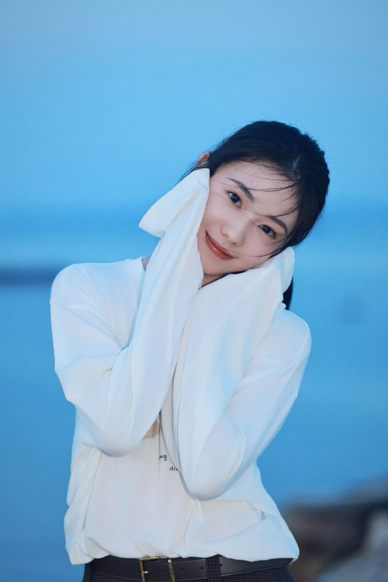 lilcunzi's tweet photo. daily dose of vitamin-sea 🌊 #liuhaocun https://t.co/ybJKFFfh1F