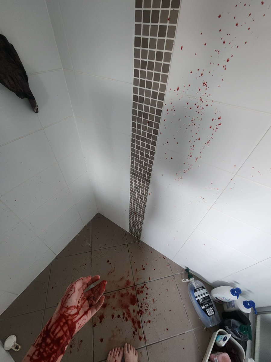 Bats4luffy's tweet photo. I was murked out 

AI SFX,, THIS IS SFX PRACTICE FOR HALLOWEEN ( 🎃 )

Tw : fake blood, fake wounds on wrist and other places, sfx

#makeup #fake #AIart️️️️️️️️️️️️️️️️️️️️️️️️️️️️️️️️️️️️️️️️️️️️️️️️️️️ #fake #moothunt〃・ https://t.co/gID36K4Bmk