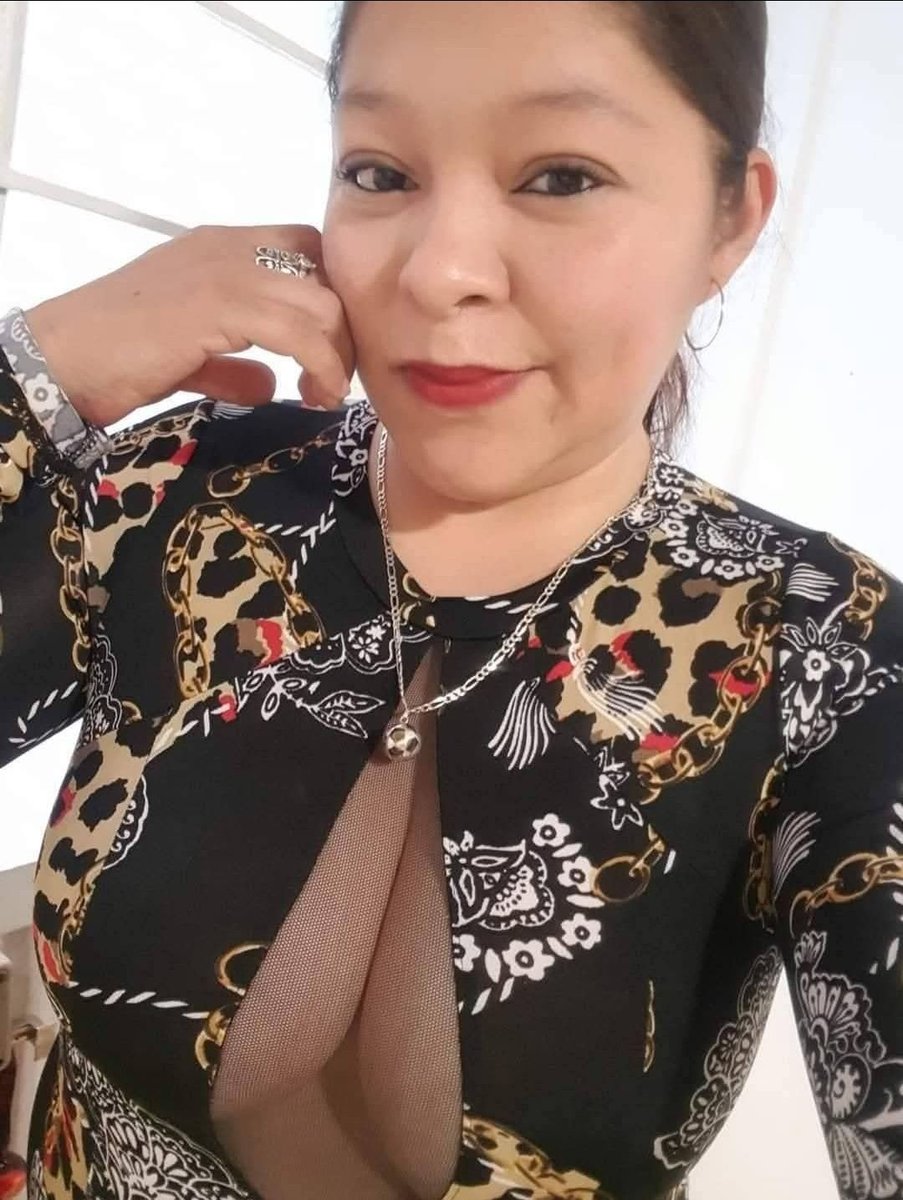 IngridMoranBody's tweet photo. ¿Algún cachondo que tenga ganas de una madura? https://t.co/gJRy3u9HOI