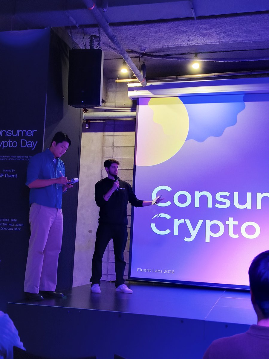 Rubin2626's tweet photo. 강남에 Consumer Crypto Day 에 왔습니다  :)
Fluent 의 진행과정과 앞으로의 비젼에 대해  상세하게 들을 수 있는 시간이었습니다.
개인적으로 BLEND coin에 물려 있는데 그래도 재단에서 열심히 하니 홀딩해 볼 생각입니다 .
모두 스테이블코인과 AI에 집중하느데 따라가지 않을거라네요 ㅋ
@fluentxyz @fluentlabsxyz