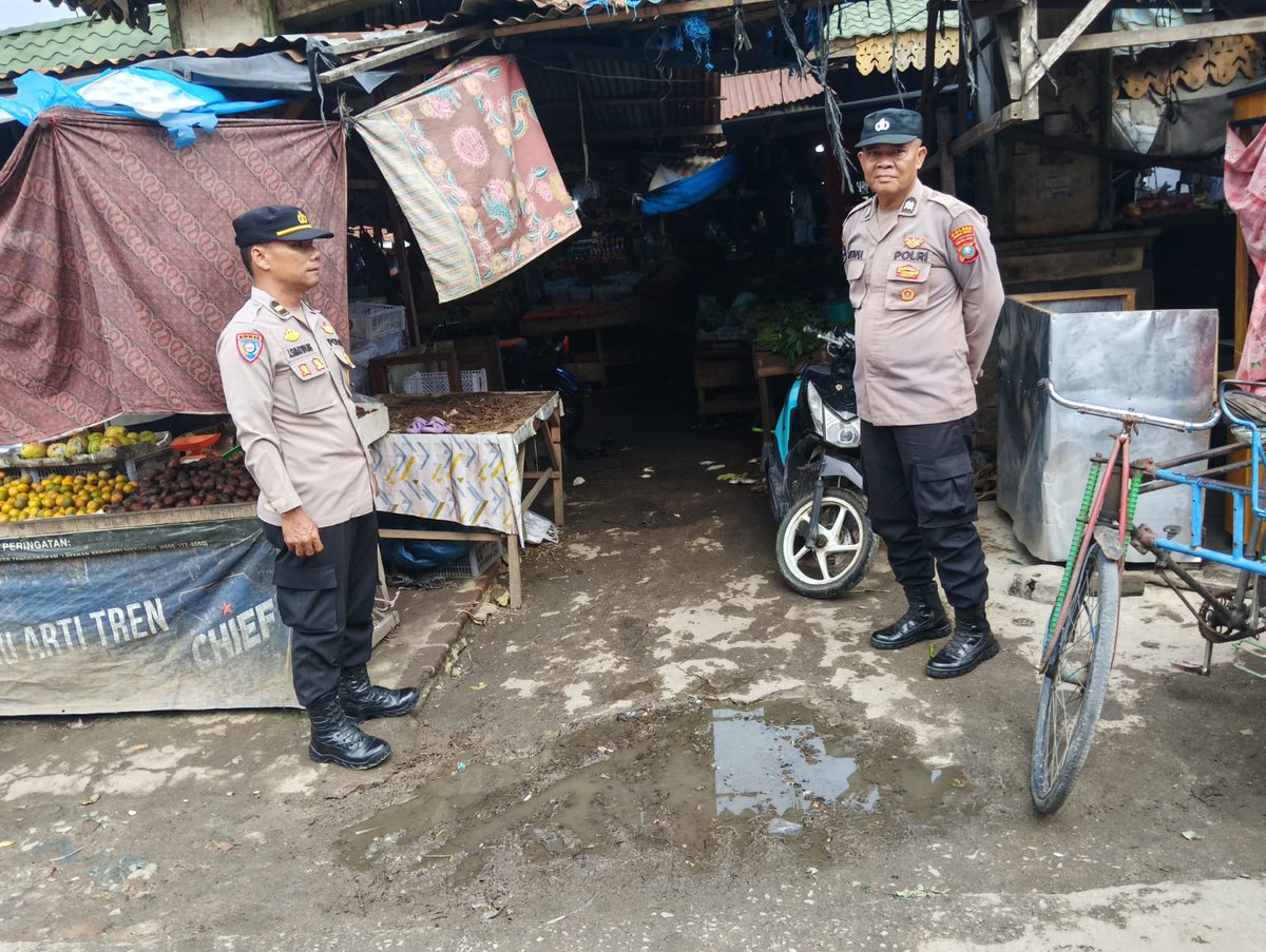 TanjungHumas's tweet photo. Personel Polsek Tanjung Beringin melaksanakan giat Patroli KRYD Guna memastikan wilkum Kecamatan Tanjung Beringin dalam keadaan aman dan kondusif. https://t.co/F1NDepkvfX