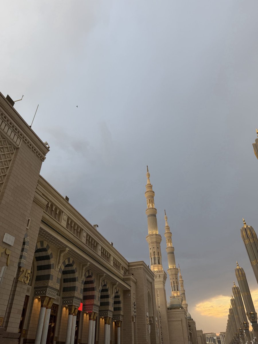 66mh0's tweet photo. ⠀ ᷂اللَّهُـمَّ ᷂صَلِّ ᷂وَسَلِّمْ ᷂على ᷂نَبِيِّنَا ᷂مُحمَّدﷺ🤎.

#يوم_الجمعة 
#اكتوبر https://t.co/v64odt327O