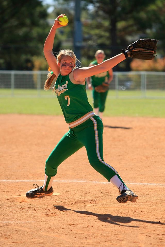 BWolvesSoftball's tweet photo. #fridayflashback
10/02/2010
Buford 12
Westminster 0
The Wolves advance to the Region 6AA final. Sr Karly Fullem throws her 2nd career perfect game, 6 K's...helps herself at the plate w/2-run HR. Jr Lexi Overstreet 2/3, triple, double, 4 RBIs. Sr Chelsie Thomas 2/3, double, 2 runs https://t.co/ZJ5QTeuX6G