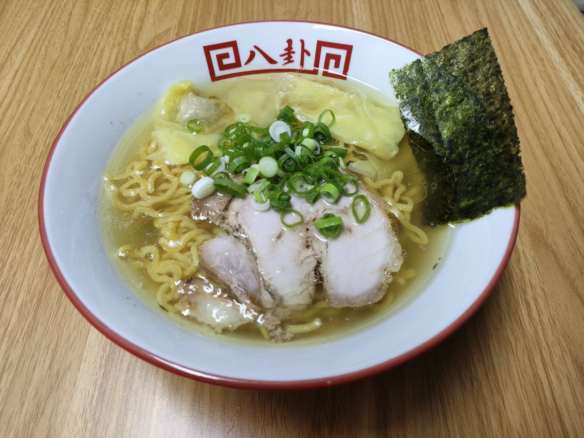 hakke8ke's tweet photo. 10/2㈮本日のとんこつスープ『4』

鶏塩ラーメンちぢれ麺1100円で提供中してます🐓

あしべ温泉でハンバーグ定食🐖

10/7㈬10/14㈬は臨時休業です😅

八卦の営業時間
11:00〜15:00 17:00〜20:15（19:45L.o）駐車場7台
㈪定休日10/7㈬10/14㈬臨時休業

#ラーメン八卦
#とんこつ
#替玉
#鶏塩ラーメン https://t.co/P9bbfc6wN4