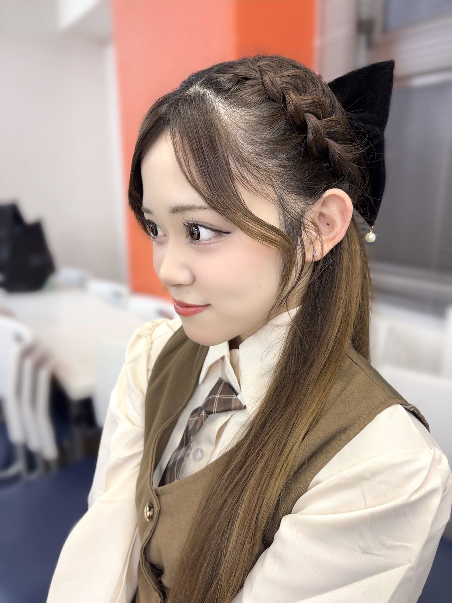 natsuki_s_pls's tweet photo. 【💛まもなく販売終了💛】

（オンラインサイン会中に伴い、予約投稿失礼します🙇🏻‍♀️՞）

ただいまオンラインサイン会開催中です‼️

ただいまお書きさせていただいているチェキの販売が、このあと19:30まで(予定)です⚠️

🛒 https://t.co/Ns11y5BEyc 
※備考欄に必ずニックネームをご記入お願いします⭐️ https://t.co/leklmvFjDJ