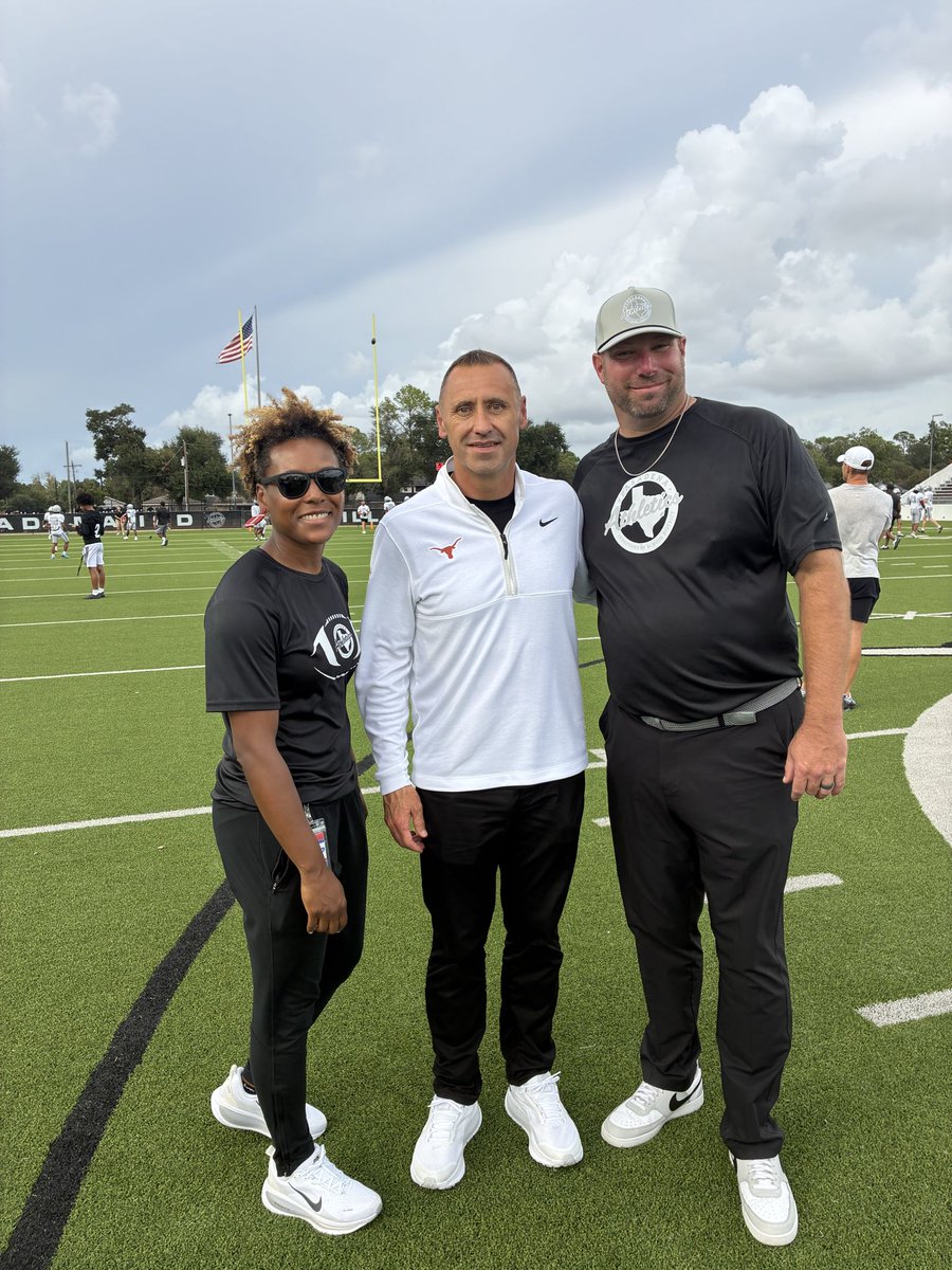 HaggertyAstin's tweet photo. A great day when Coach Sark @TexasFootball comes to the stadium! #OurPasadenaISD @Athletics_PISD https://t.co/pOIGKf4h0z