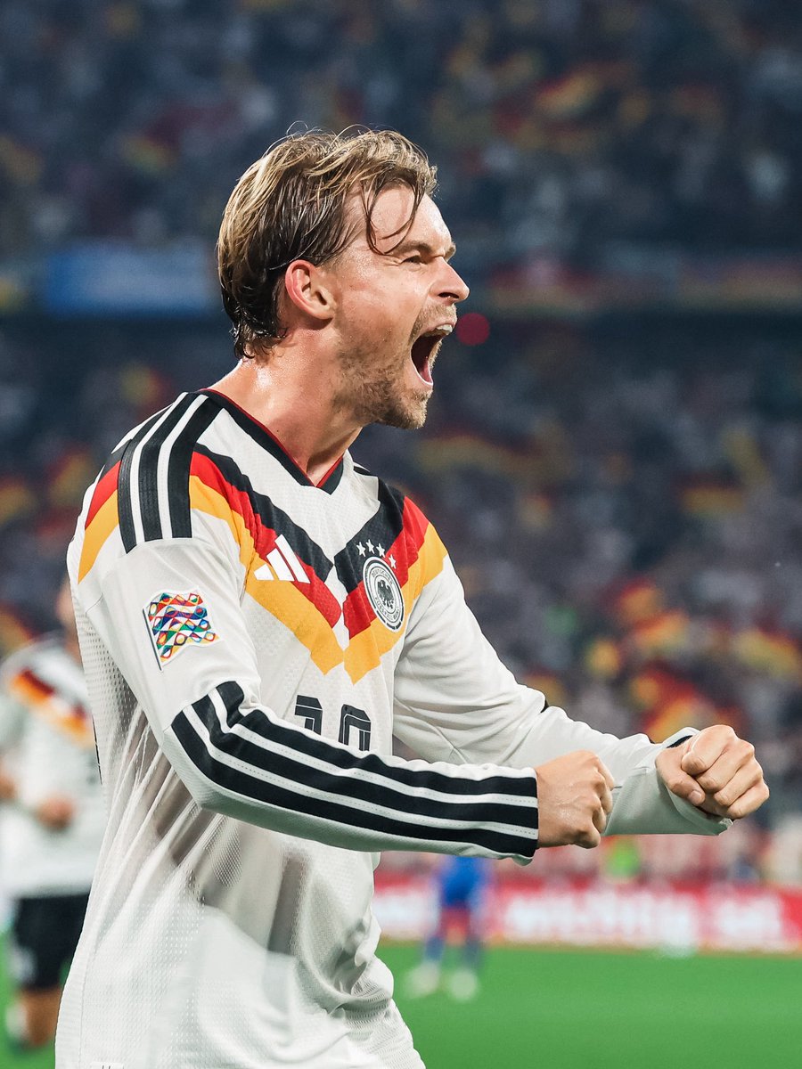 VfB_int's tweet photo. 🇩🇪 GERMANY 2-0 SERBIA 🇷🇸

Maximilian #Mittelstädt was named in the starting XI, played the full 90 minutes, and provided an assist.

Proud of you, Max! 👏

#VfB | #NationsLeague https://t.co/CJX0SgMCiN