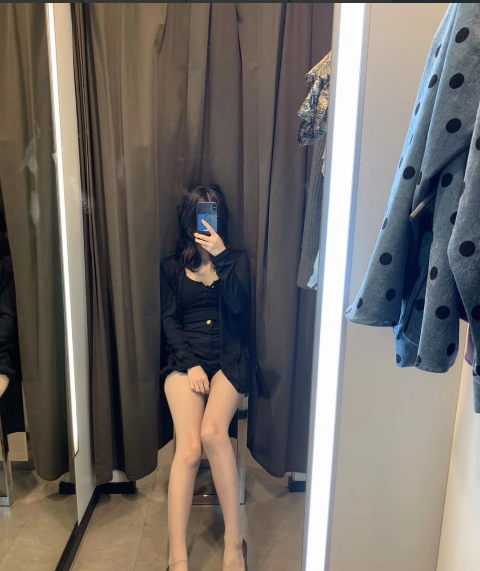 Olivewgty's tweet photo. 刚玩
有没有男生来相互加QQ聊聊啊？？？ https://t.co/6vfjDDiOlI