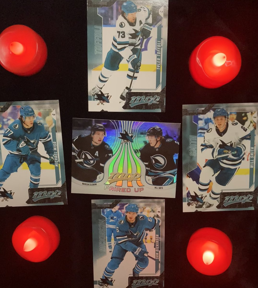 fightinlightnin's tweet photo. SHARKS PLEASE #TurnItAllTeal https://t.co/b56JzHtf2W