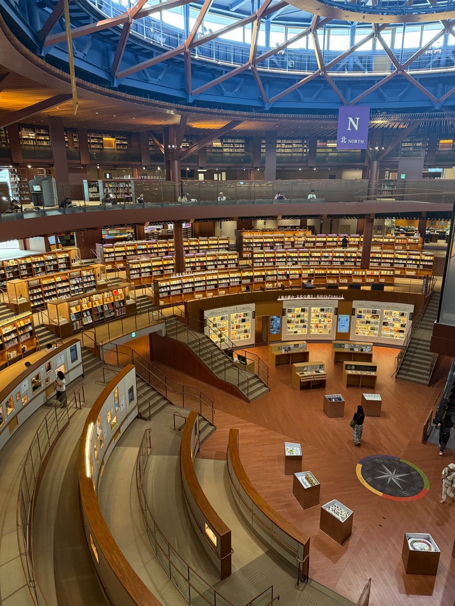charming_moodg's tweet photo. Ishikawa Prefectural Library is known as the most beautiful library in JP. https://t.co/G6wO7iRTv9