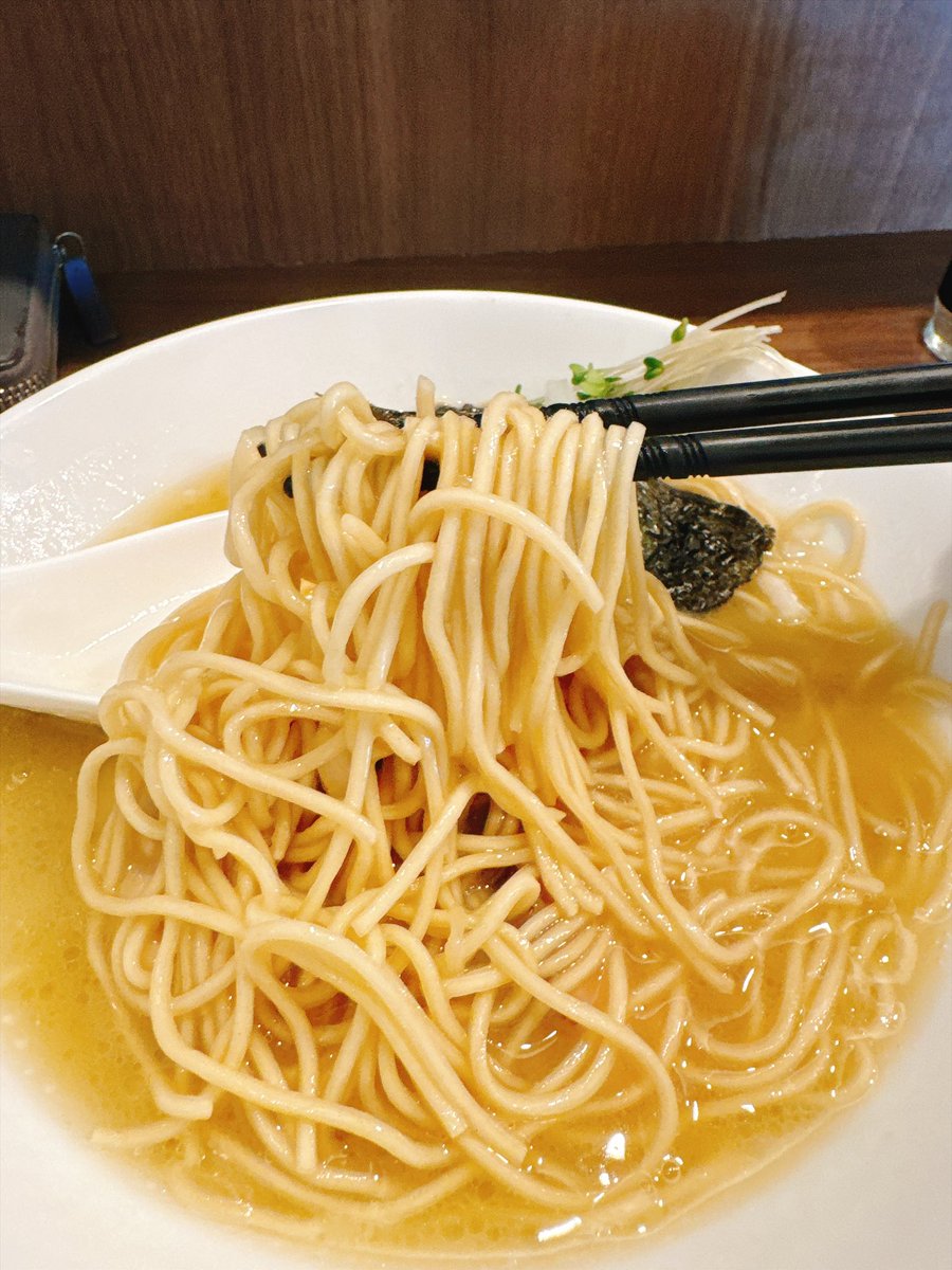 turi_baka's tweet photo. 謝浸蕎麦店 限定飲む牡蠣白湯そば https://t.co/Akl18kgSSR