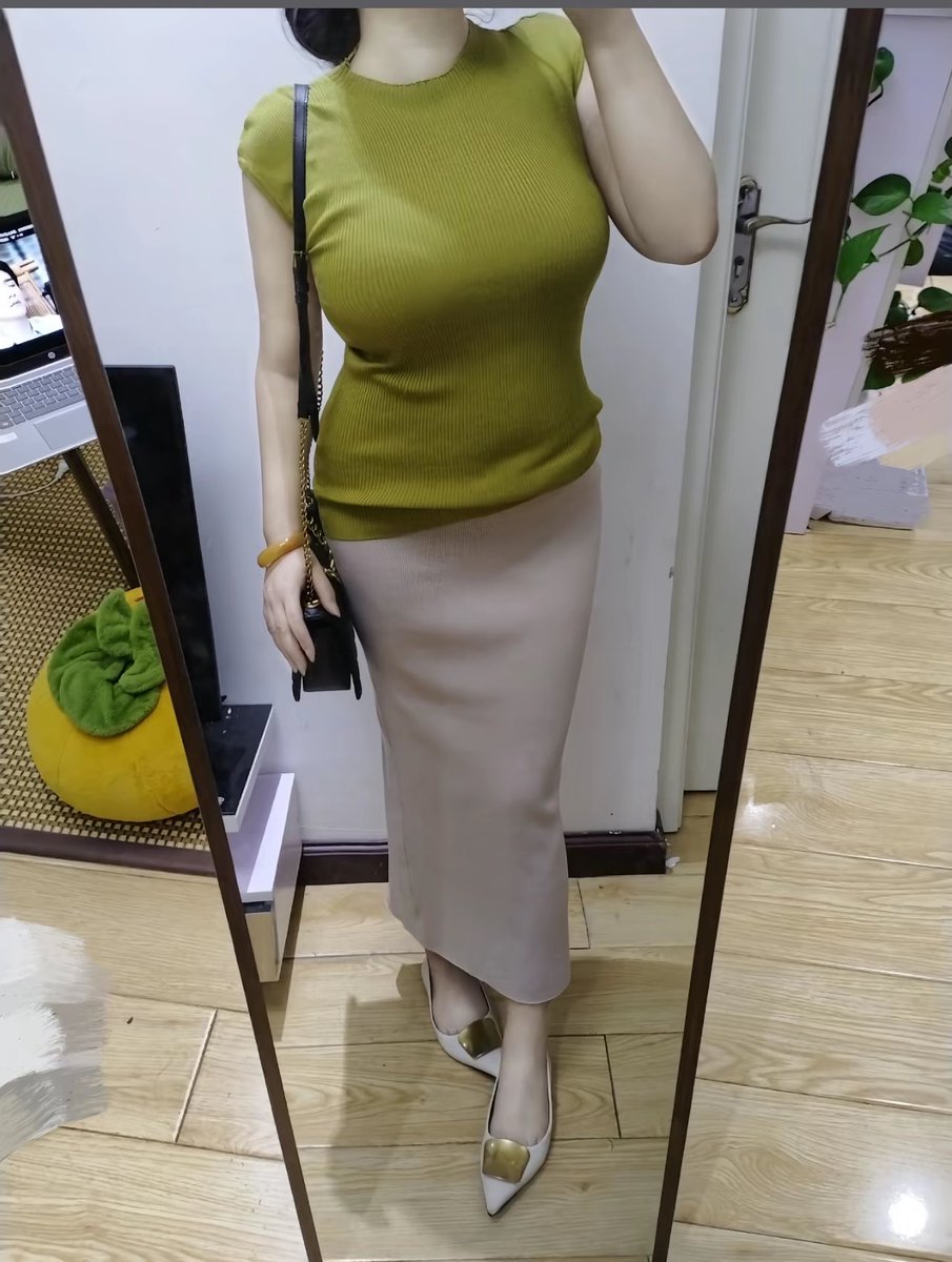 kim52te6's tweet photo. 放假了，37岁的姨姨放飞自我～

有人要锐评我福吗（穴脸同框哦🥰🥰）

Luo照  实况！！不要🚪看了别说黑就行！！特别不要乱传 https://t.co/LOPFaPcCNr