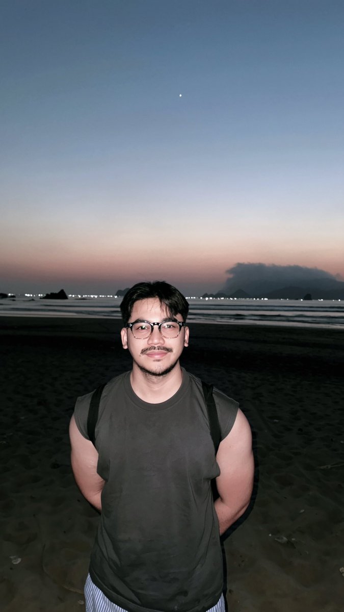 hellobjtch's tweet photo. hello🤟🏻 setelah bertahun tahun akun ini privat dan hari ini memberanikan diri untuk post foto liburan 4D banyuwangi &amp; 2D bali🌊 https://t.co/7agyHdIQ21