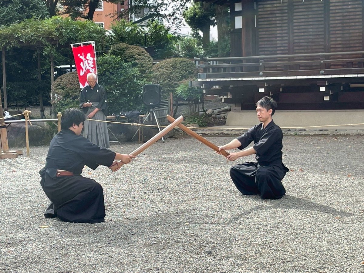 yuubukan's tweet photo. 「誠は　天の道なり」

10月12日午後2時より勇武館は
近藤、土方達の心根をしっかり受け継ぎ　大国魂神社にて
天然理心流の奉納演武会を行います。
ぜひご来場下さい！
近藤勇達がお待ちしております。
体験稽古　出来ます✨
https://t.co/k8Qoz0OpLb
#近藤勇
#勇武館 https://t.co/sb5bFP8iZc