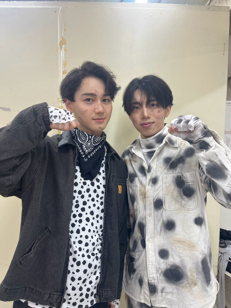 99ozu_hikaru16's tweet photo. おはようございます☀️
#DOGS2026 
本日も稽古です🫡

着実に、1歩ずつ完成に近づいています！
思えば思うほど、俄然やる気が湧き上がってきます！！！❤️‍🔥
まだまだ行ける！その気持ちで突き進みます！🐶

🎫チケットはこちら⬇️
https://t.co/E0eptge7li

📣応援チケット⬇️
https://t.co/dbY0KuvY38 https://t.co/Ho4JVNFbqR