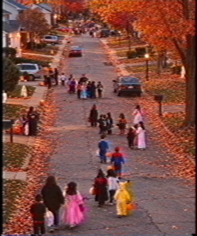 NostalgiaYZ's tweet photo. The feel of autumn in the 2000s. https://t.co/aFzvlh2o3j