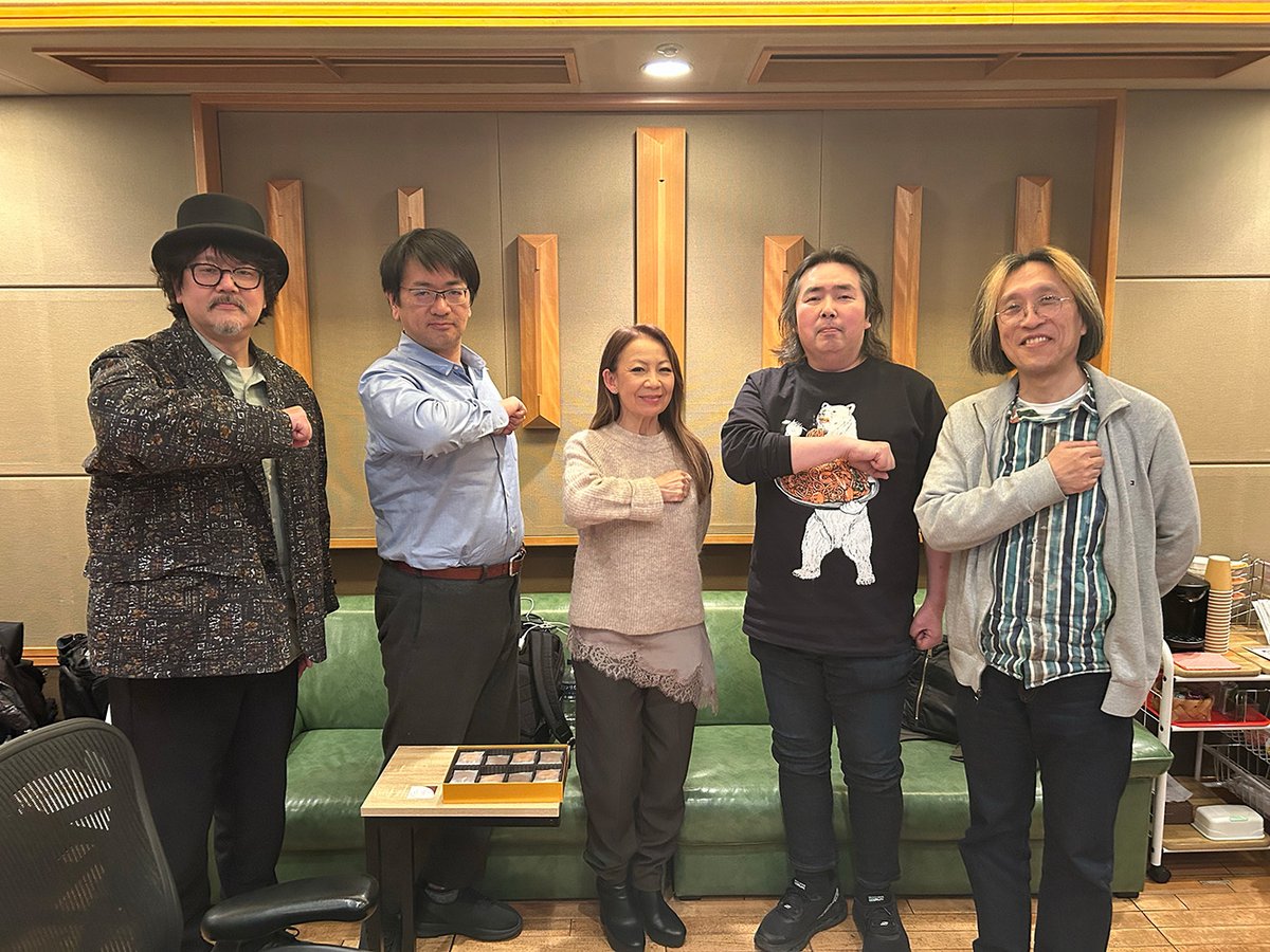 new_yamato_2199's tweet photo. 第七章エンディング主題歌「遥かへ、永遠へ」
アーティストコメント公開

#八神純子 さん、#宮川彬良 さん、#松井洋平 さん
よりコメントが到着✉

楽曲と合わせて、ぜひご一読ください。
🔽Official Music Video
https://t.co/XxNaQwWvNS

#宇宙戦艦ヤマト