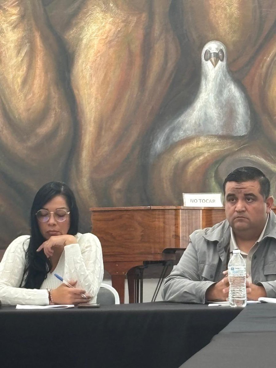 Cocoortiz2001's tweet photo. Llevamos a cabo la Junta de COMUCAT
Se presentó información sobre los avances, entre ellos las estadísticas y el trabajo realizado en escuelas.

Seguimos sumando esfuerzos para fortalecer las acciones de prevención y atención, especialmente entre nuestras niñas, niños y jóvenes. https://t.co/8QTwBr1Xsj