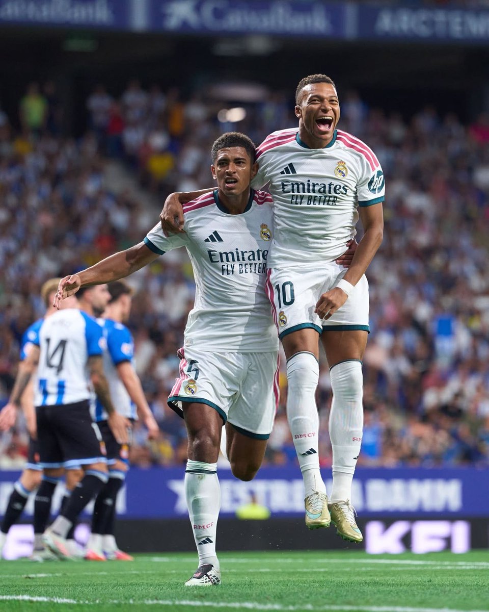 theMadridZone's tweet photo. 🚨 Players with the BEST dribble success rate in Europe (20+ dribble attempts): 

1. Yan Diomande (72%)
2. Jude Bellingham (69%)
3. Kylian Mbappé (61%) 
4. Lamine Yamal (60%) 
5. Miguel Sierra (60%) 

@WhoScored ⚡️ https://t.co/KNRwqPO0bL