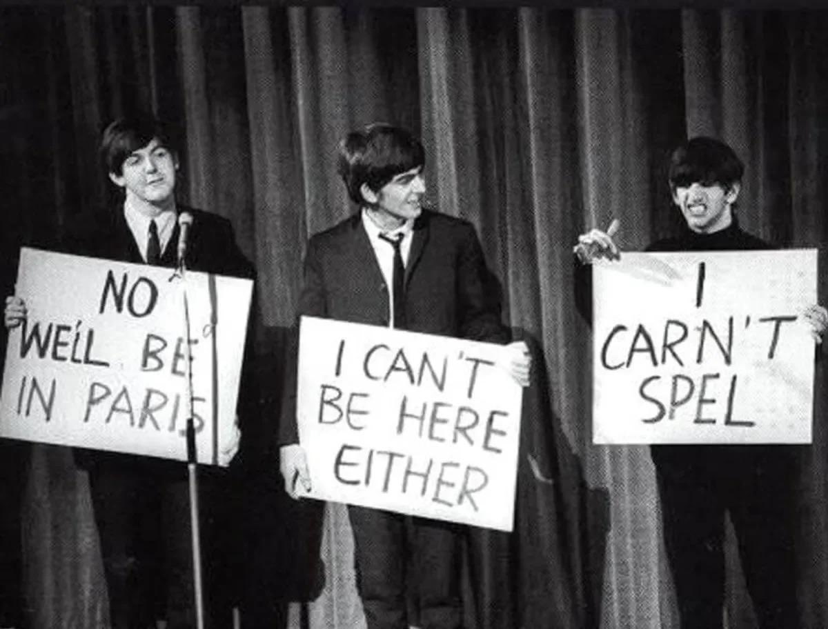 peterlanee's tweet photo. Someone held up a sign for Ringo that said I Carn’t Spell and he read it oh my god this was so amazing omg did not expect that https://t.co/pRyLCq9Iew