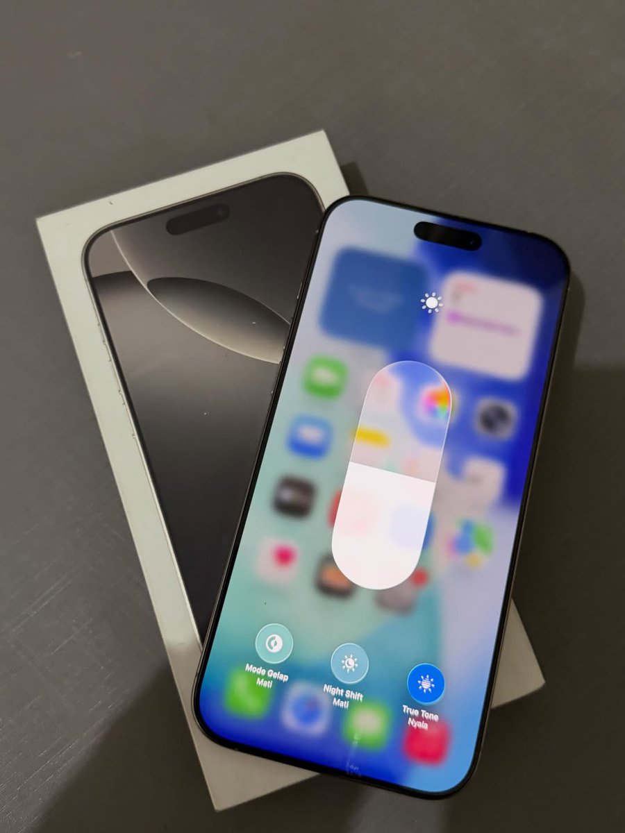 Syabin4xrcs's tweet photo. WTS iPhone 16 Pro Max 256Gb Natural Titanium Ex iBox

BH 97%
True Tone &amp; Face ID ON
Fullset &amp; minus pemakaian 
💸  9.650.000

♡ Minat? DM 
https://t.co/sUdSoZsCeX https://t.co/YwlMXPOPwB