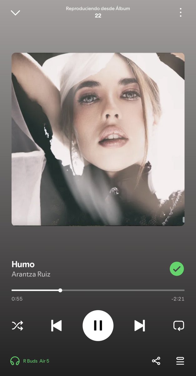 isshizuu's tweet photo. Wao mi top de canciones favoritas de Arantza se movió. Están muy buenas ambas.

HUMO Y PALABRAS BY ARANTZA https://t.co/Hnd7btJRka