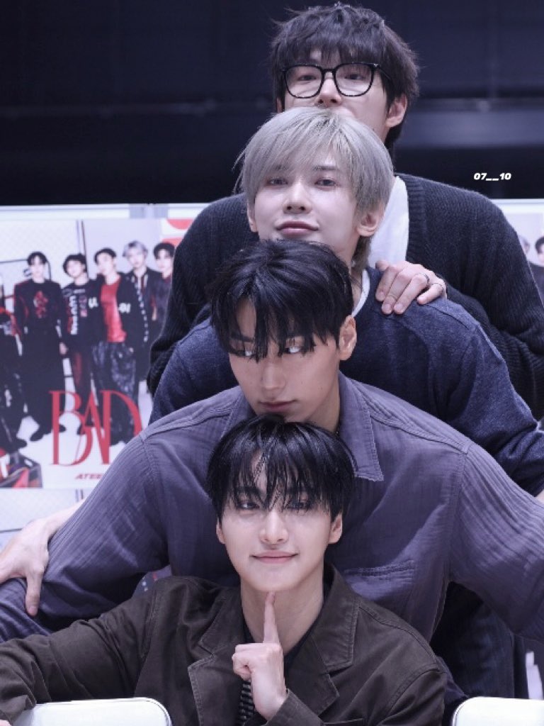 O7__1O's tweet photo. 261002 #에이티즈 #ATEEZ https://t.co/DGtoJi2AWE