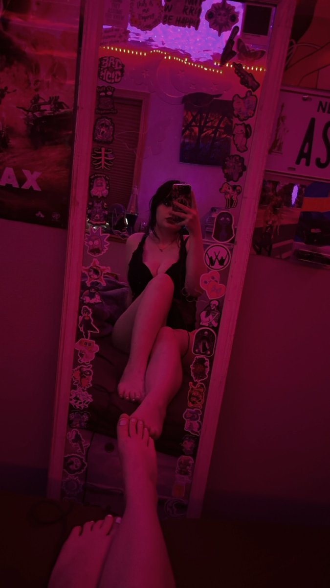 B420User's tweet photo. First post kinda nervous 🫣 https://t.co/MWp6eqb1qk