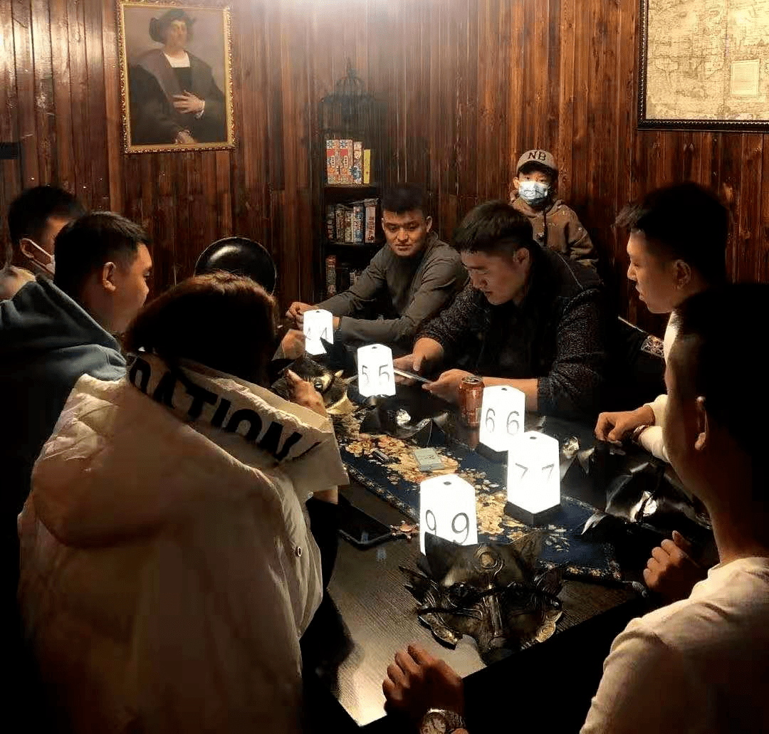 SimonneMaswk2's tweet photo. Increíble partida de escape room! La trama, los acertijos y la ambientación nos tuvieron todos en vilo. 100% recomendado para amantes de los juegos de misterio!， https://t.co/S0wKv65YuD