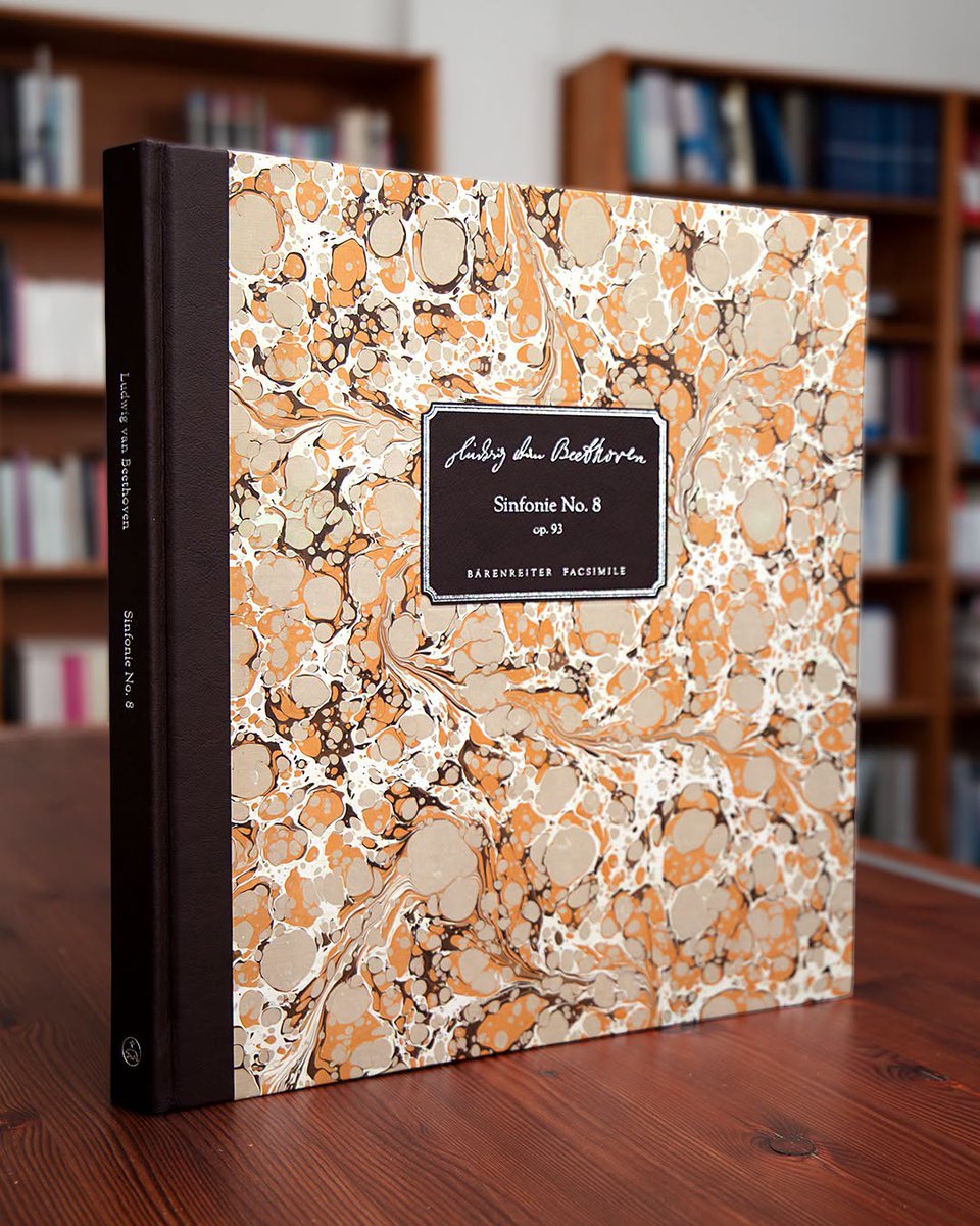 Baerenreiter's tweet photo. BÄRENREITER FACSIMILE edition of Beethoven’s Symphony No. 8

A unique document in Beethoven’s own hand – the autograph manuscript of this Symphony. 
Teams of people have been hard at work to produce the recently published facsimile of this manuscript https://t.co/dgjFFKdelM