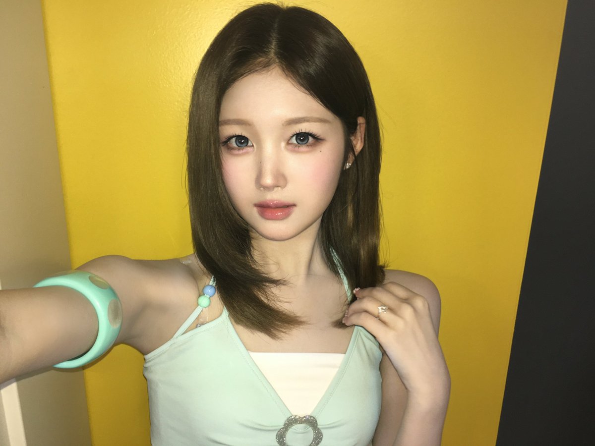 triplescosmos's tweet photo. Lemonade🍋

#tripleS #트리플에스
#JooBin #주빈 https://t.co/1sloW8rghH