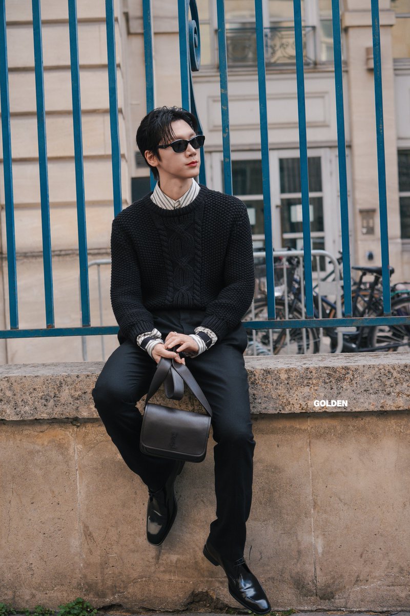 misskloss_1001's tweet photo. TEN turns a Paris street into his own fashion set.

TEN AT SAINT LAURENT SUMMER27 
#TENforYSLPFW27 #SaintLaurentxTEN https://t.co/UaiU3CncJs