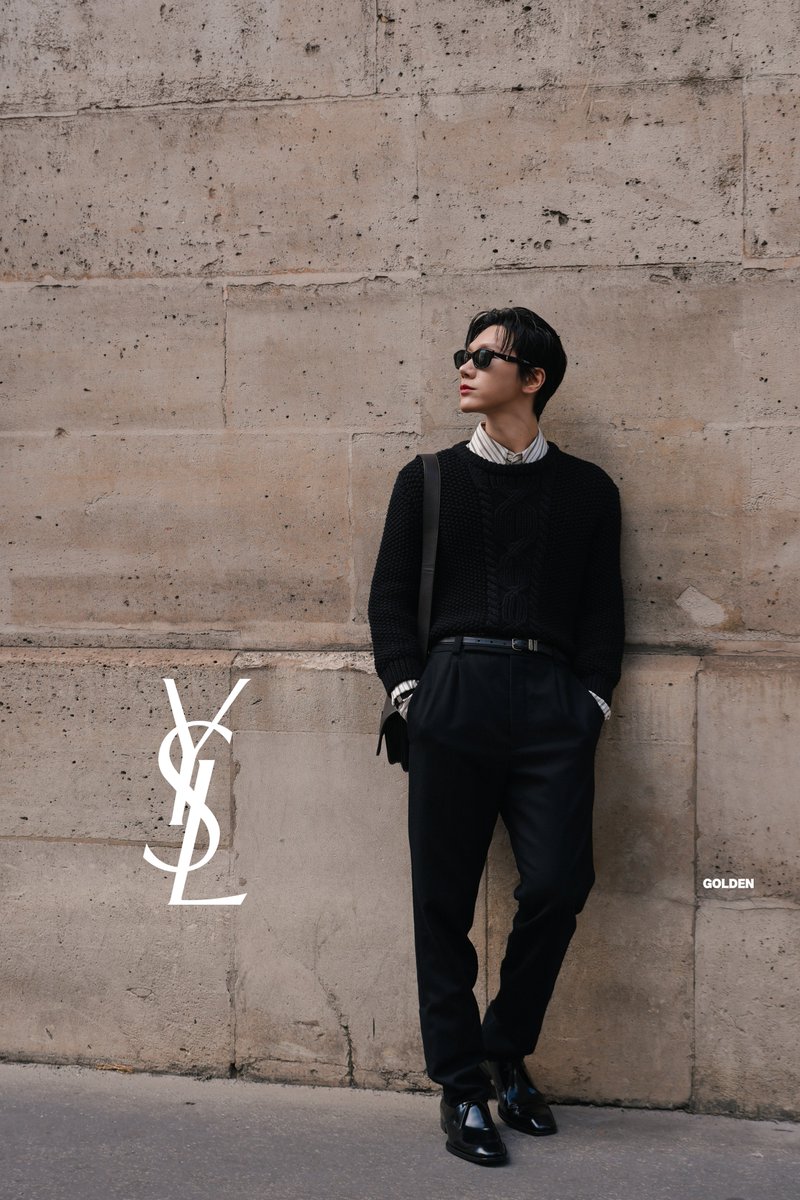 misskloss_1001's tweet photo. TEN turns a Paris street into his own fashion set.

TEN AT SAINT LAURENT SUMMER27 
#TENforYSLPFW27 #SaintLaurentxTEN https://t.co/UaiU3CncJs