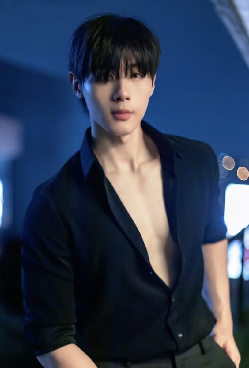 boyslovehub's tweet photo. Happy 23rd birthday to the tall and talented Toptap Jarukit. https://t.co/XtGzYDFV9d