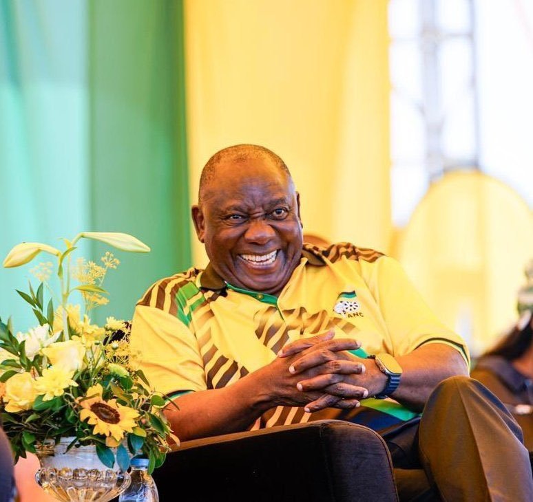 ZiqubuBruce's tweet photo. @prudence_tsh 🤣🤣🤣🤣so much bitterness https://t.co/Fjbc43LWKY