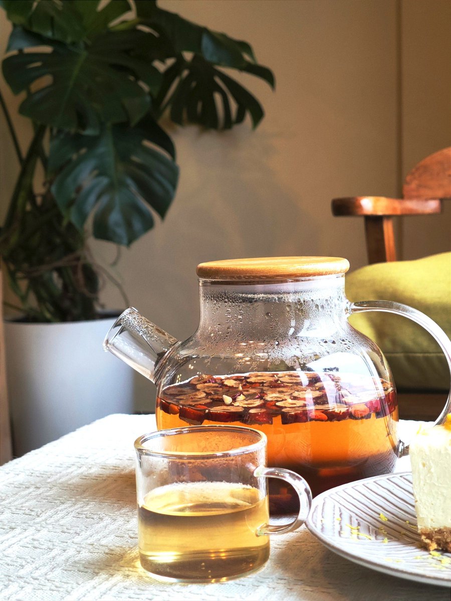 saras30irma's tweet photo. When it comes to cozy gatherings, a warm cup of tea never fails to fill the air with that special vibe! https://t.co/YhyAhohtKW