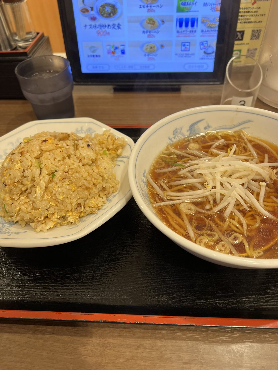 dobobon1's tweet photo. 昨日だ。風邪でラーメン味しなかった https://t.co/IRPsMlbK6Z